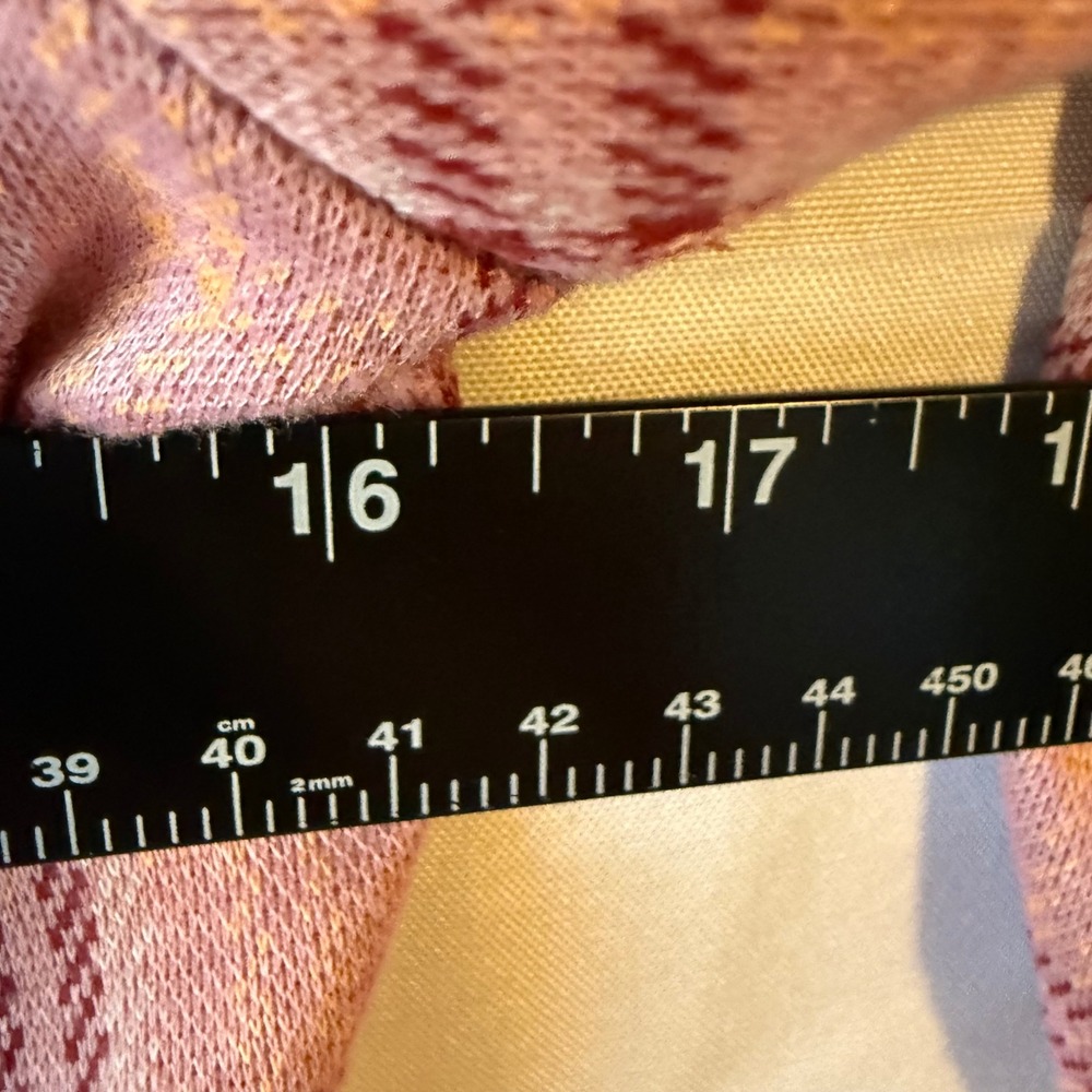 Plaid Cropped Cardigan Sweater - Picture 7 of 8